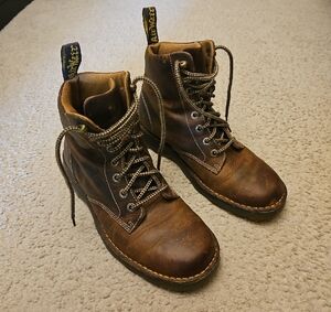 Dr. Martens Niel Boot | Naturally Distressed Look